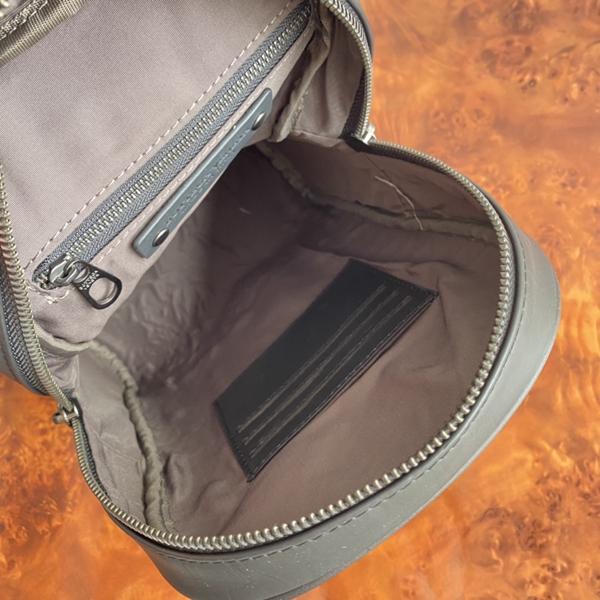 ボッテガヴェネタバッグ着用イメージ